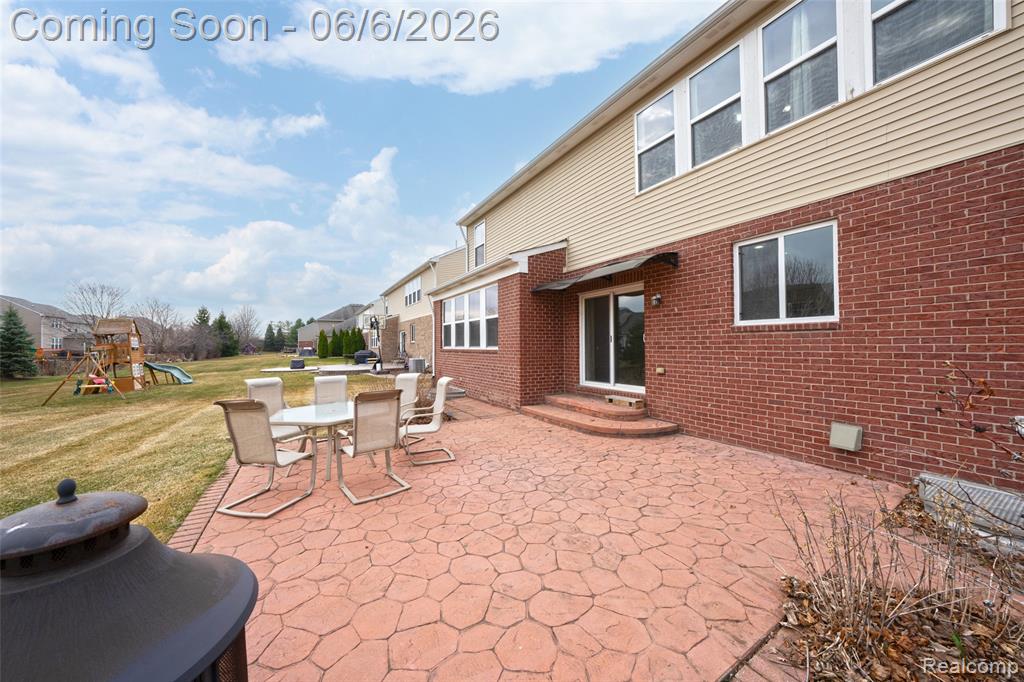 49184 Gracechurch Road Macomb, MI 48044 - Photo 48 of 57