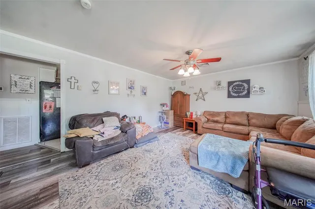 $184,900 | 532 Christine Street, St. James, MO 65559