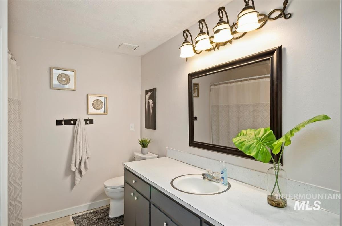 1305 Chelsea Street Boise, ID 83704 - Photo 17 of 25