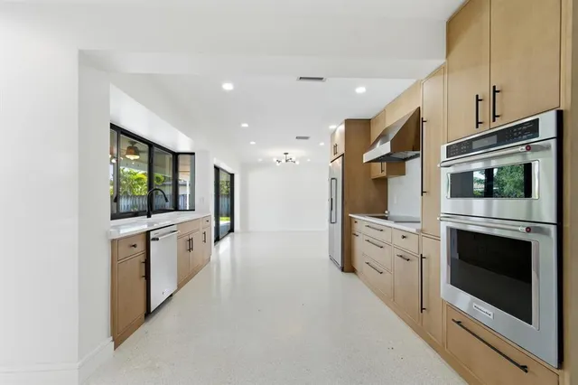 $1,275,000 | 3420 Northeast 26th Avenue, Lighthouse Point, FL 33064