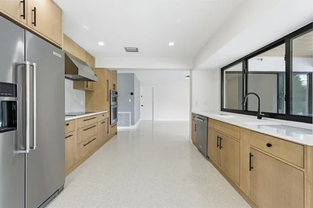 $1,275,000 | 3420 Northeast 26th Avenue, Lighthouse Point, FL 33064