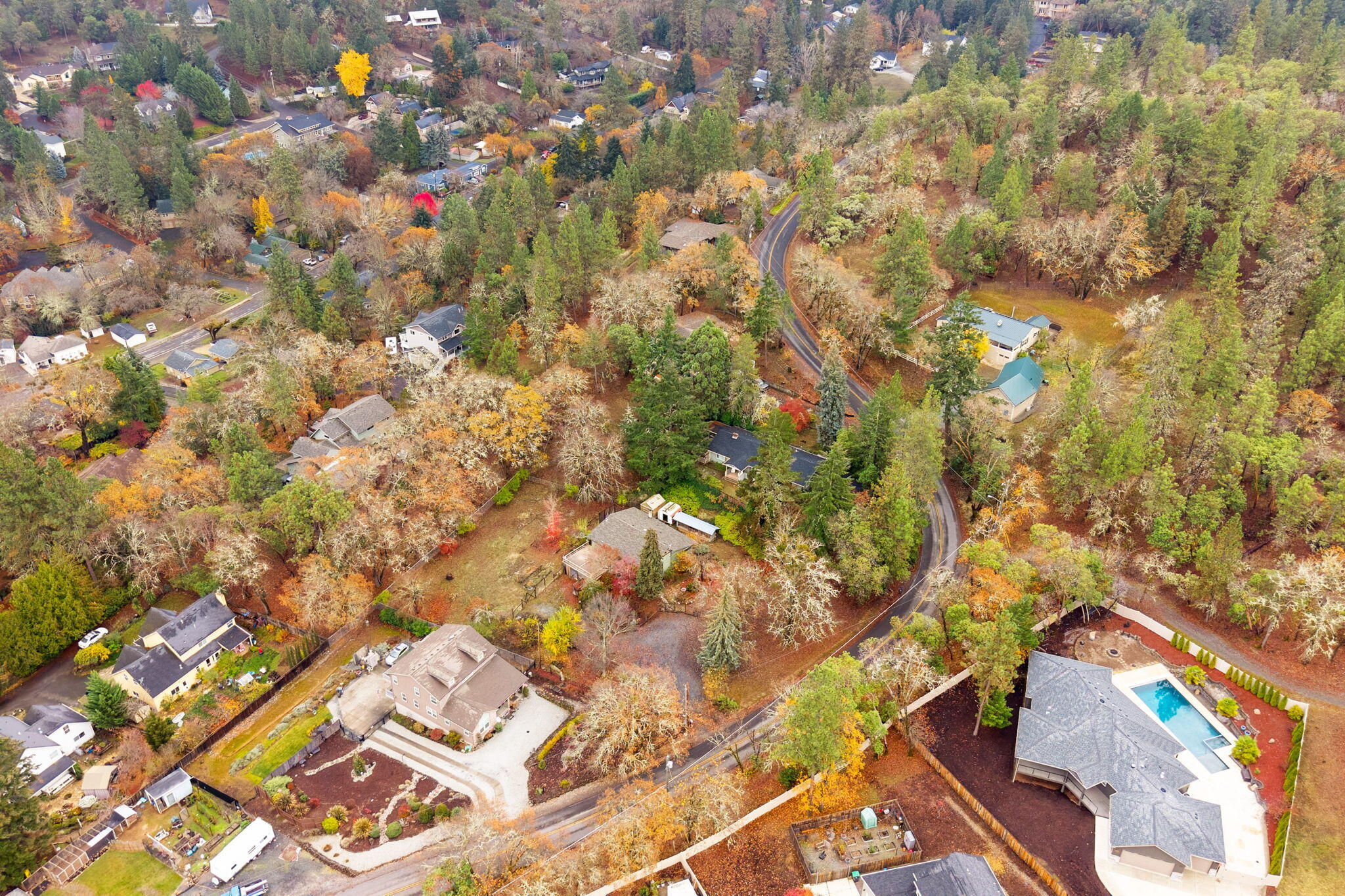 945 Applegate Street Jacksonville, OR 97530 - Photo 52 of 56 ApxAS (7)
