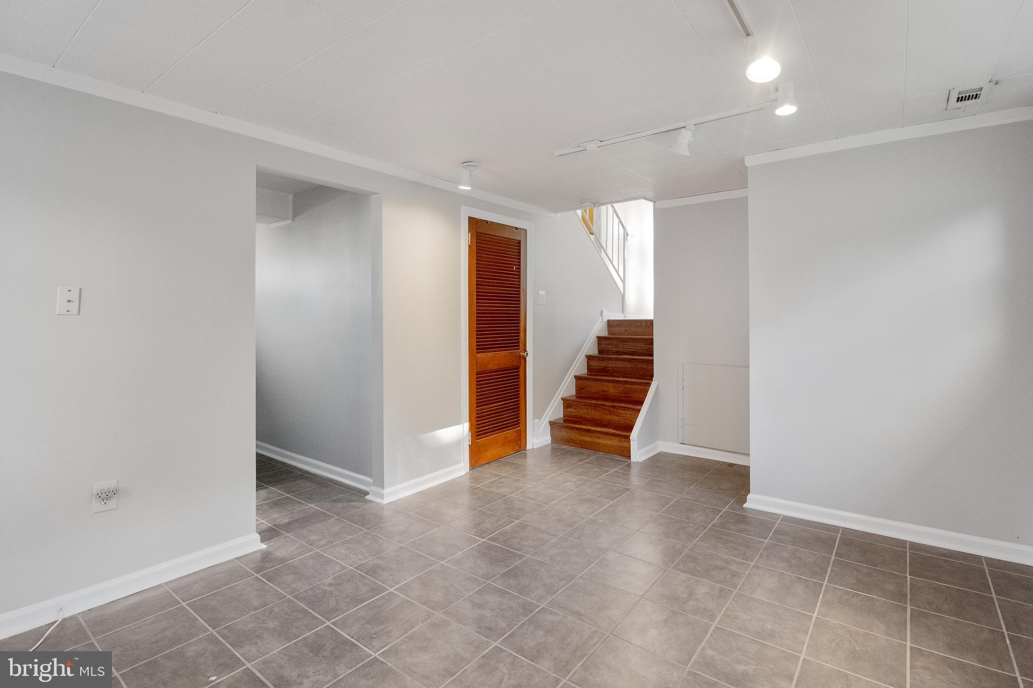 385 Jackson Road Mantua, NJ 08051 - Photo 8 of 23