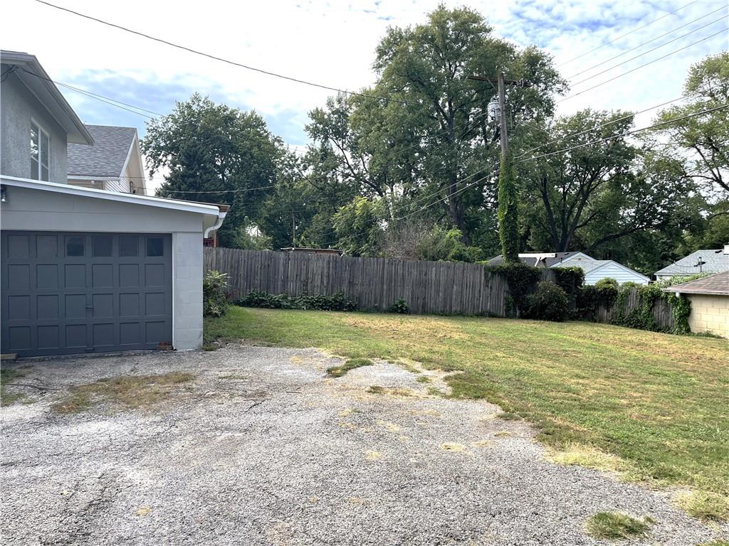 3111 Jules Street St. Joseph, MO 64501 - Photo 9 of 37