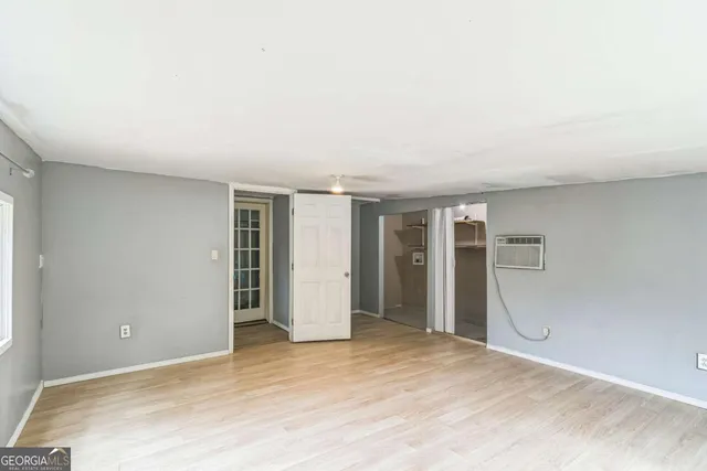 $295,000 | 927 Slash Pine Road, Forest Park, GA 30297