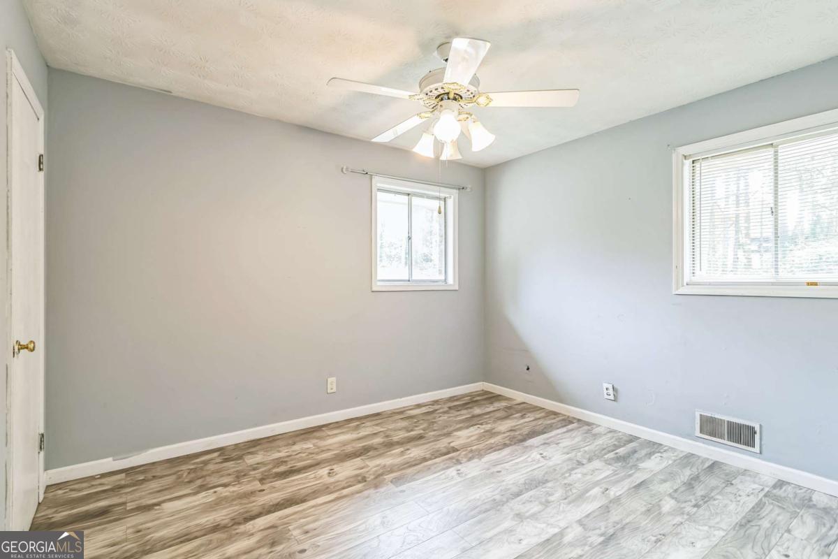 927 Slash Pine Road Forest Park, GA 30297 - Photo 15 of 30