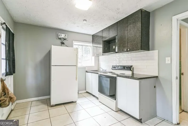 $295,000 | 927 Slash Pine Road, Forest Park, GA 30297