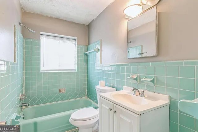 $295,000 | 927 Slash Pine Road, Forest Park, GA 30297