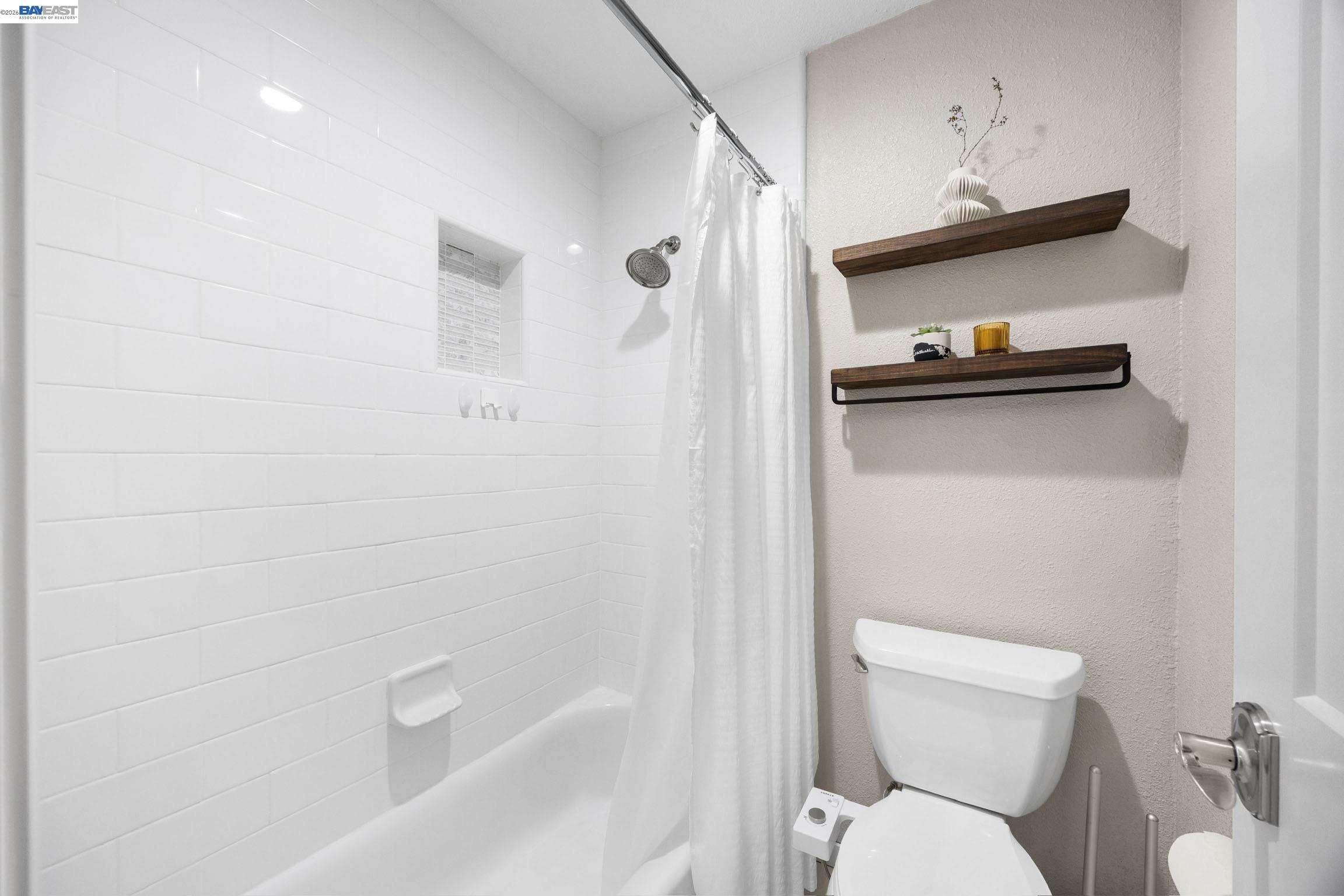 2724 Oak Road, Unit 88 Walnut Creek, CA 94597 - Photo 13 of 33