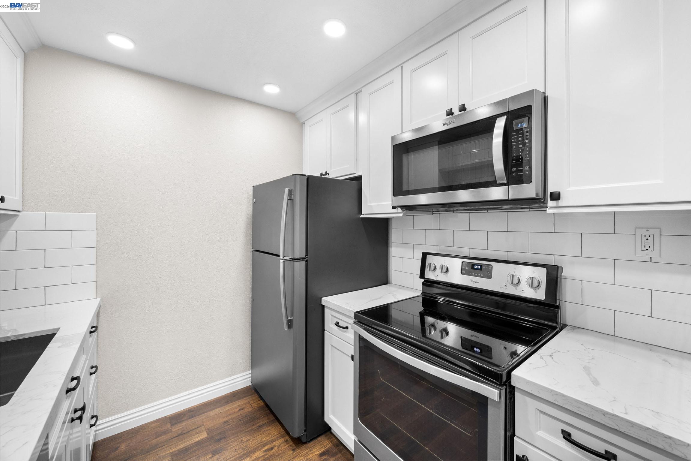 2724 Oak Road, Unit 88 Walnut Creek, CA 94597 - Photo 8 of 33