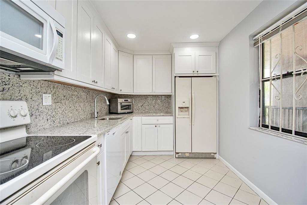 8150 West McNab Road, Unit 312 Tamarac, FL 33321 - Photo 5 of 32 GetMedia (30)