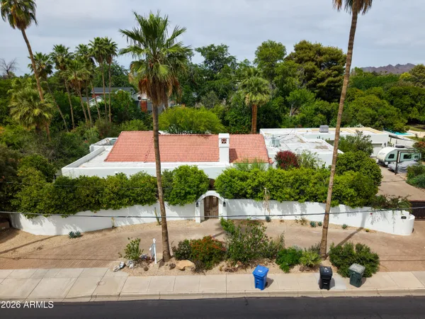 $1,645,000 | 20 East Bethany Home Road, Phoenix, AZ 85012