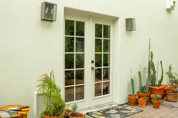 $1,645,000 | 20 East Bethany Home Road, Phoenix, AZ 85012