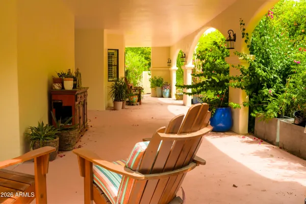 $1,645,000 | 20 East Bethany Home Road, Phoenix, AZ 85012