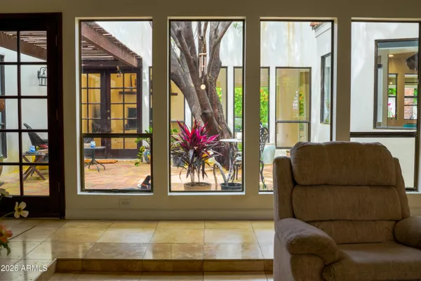 $1,645,000 | 20 East Bethany Home Road, Phoenix, AZ 85012