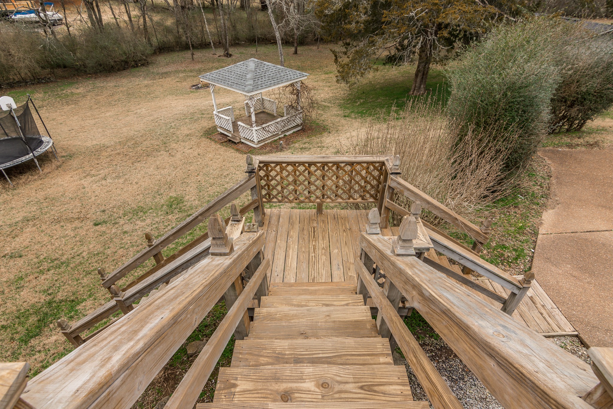 1005 Edgewater Circle Gallatin, TN 37066 - Photo 45 of 50 a view of a balcony with an outdoor space