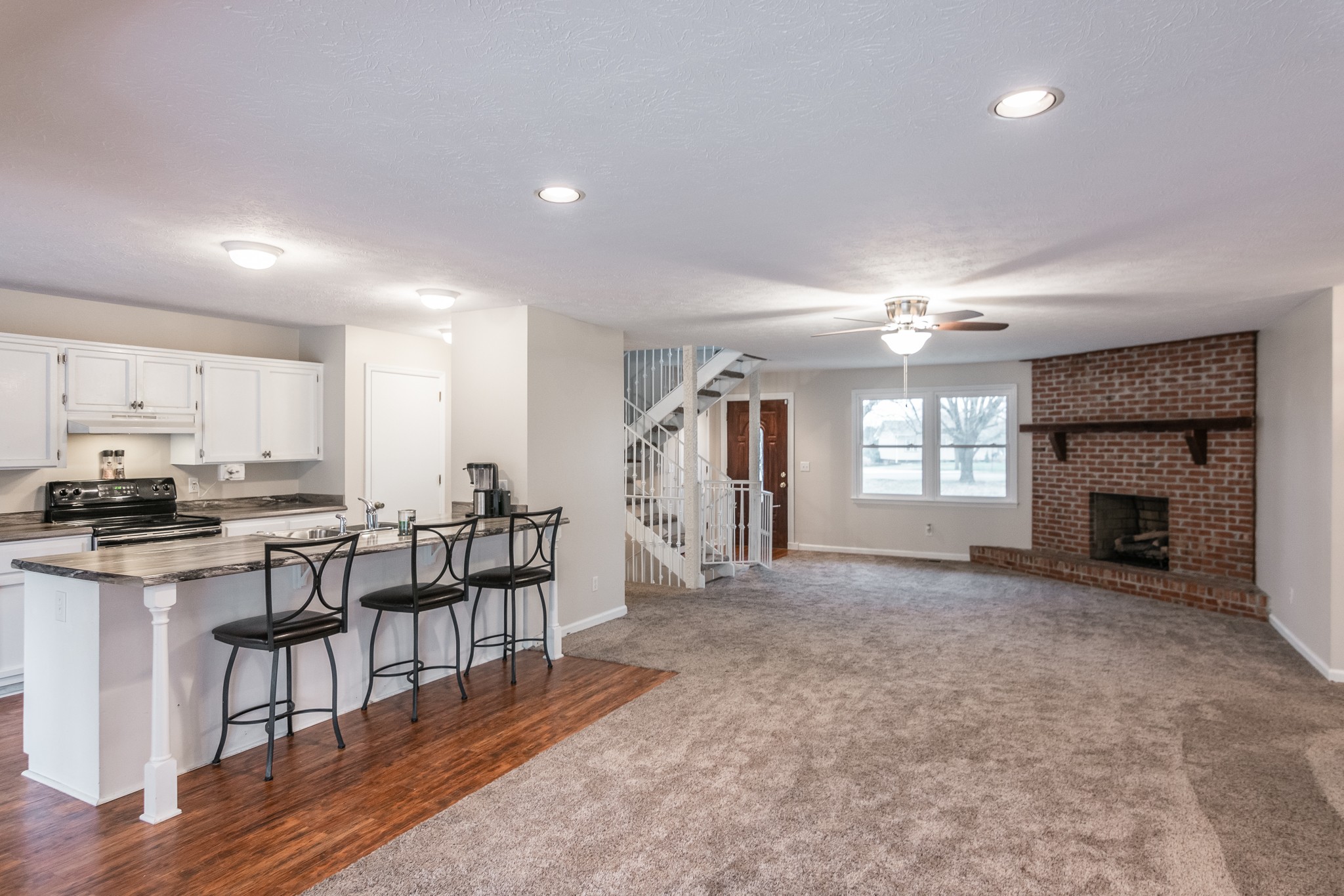 1005 Edgewater Circle Gallatin, TN 37066 - Photo 8 of 50 a view of kitchen with furniture and fireplace
