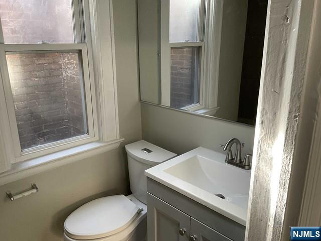 311 5th Street, Unit 2 Fairview, NJ 07022 - Photo 6 of 16