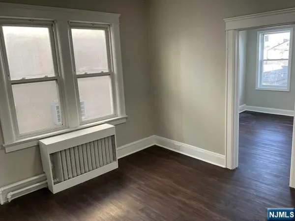 $3,000 | 311 5th Street, Unit 2, Fairview, NJ 07022