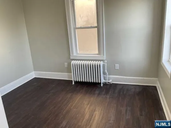 $3,000 | 311 5th Street, Unit 2, Fairview, NJ 07022