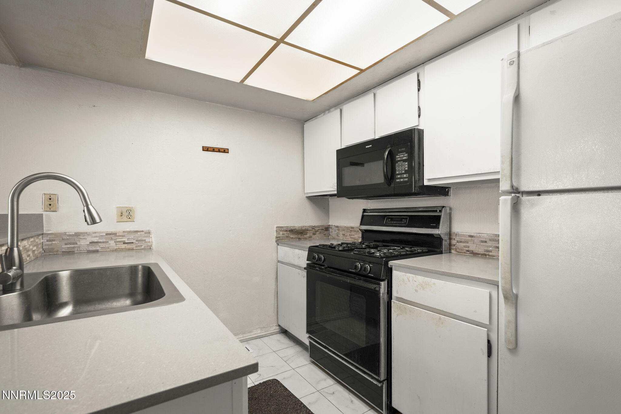 2371 Roundhouse Road Sparks, NV 89431 - Photo 7 of 15 11-web-or-mls-_DSC8181