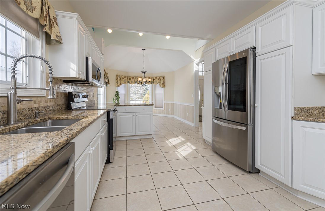 353 Burwick Road Cleveland, OH 44143 - Photo 5 of 35 Gallery Image 5