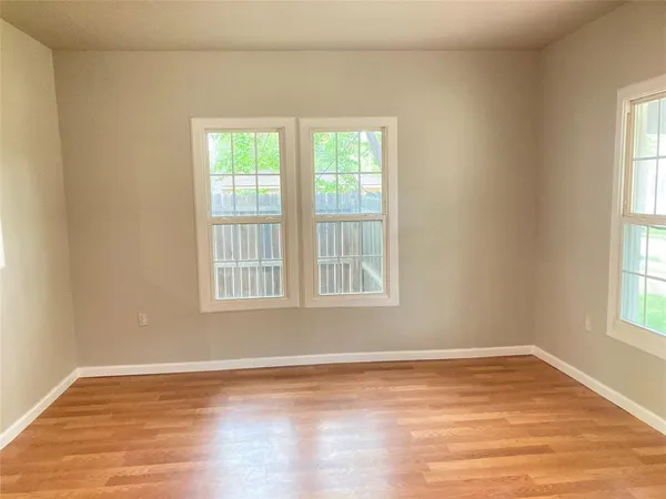 $1,550 | 104 May Avenue, Cleburne, TX 76031