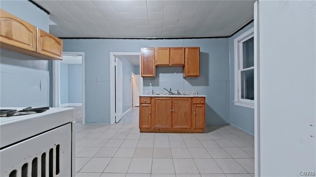 418 Bacon Street Utica, NY 13501 - Photo 40 of 48