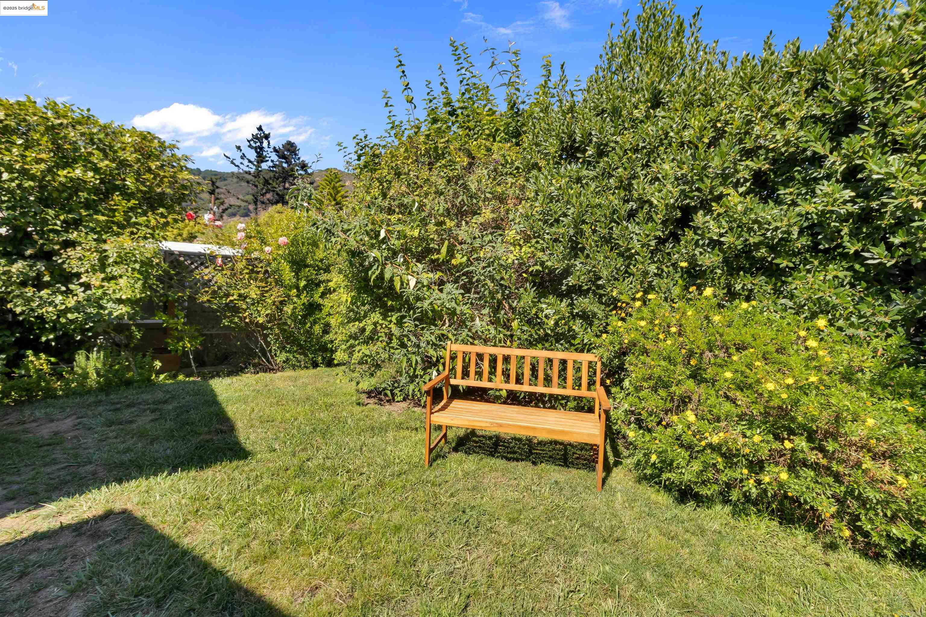 7415 Circle Hill Drive Oakland, CA 94605 - Photo 41 of 42