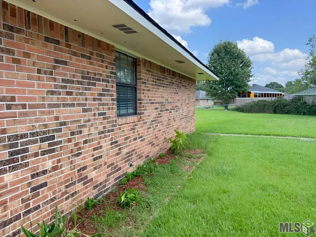 $163,900 | 12157 East Banofax Avenue, Baton Rouge, LA 70814