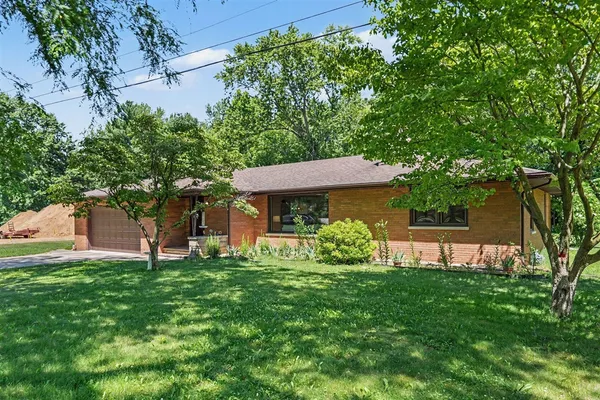 $499,000 | 2489 Washington Avenue, St. Joseph, MI 49085