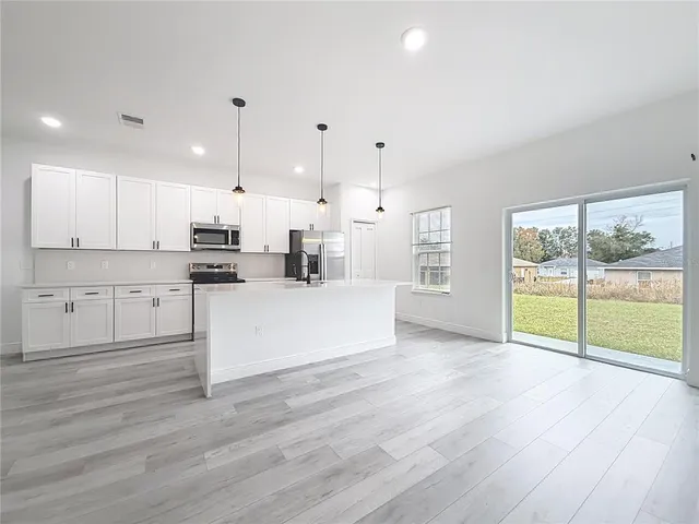 $284,000 | 328 Marion Oaks Course, Ocala, FL 34473