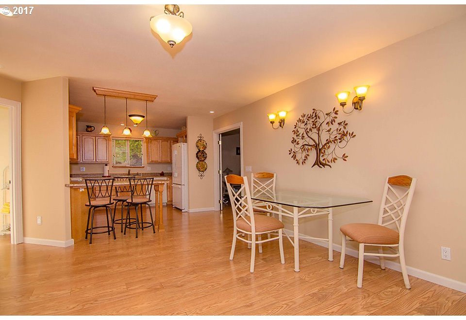 167 Jamie Loop Roseburg, OR 97471 - Photo 13 of 31 Gallery Image 13