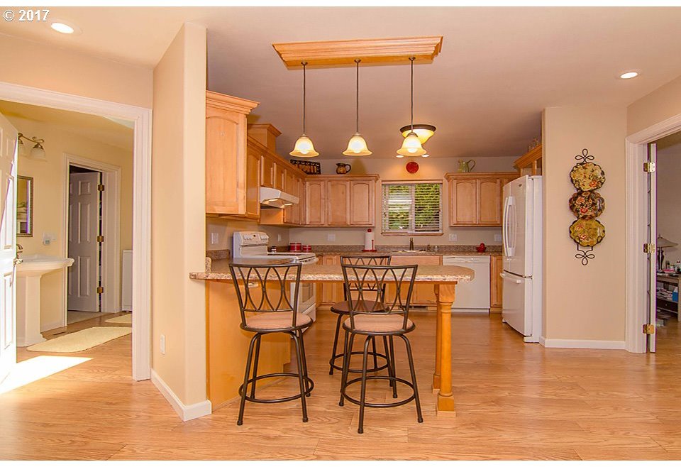 167 Jamie Loop Roseburg, OR 97471 - Photo 15 of 31 Gallery Image 15