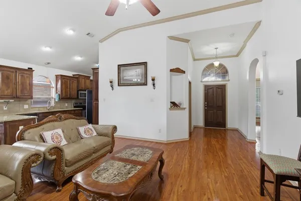 $2,550 | 1442 Furlong Court, Irving, TX 75060
