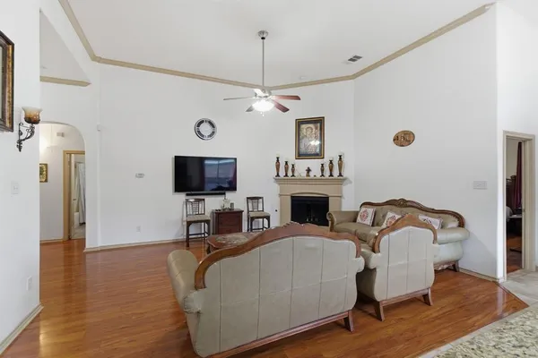 $2,550 | 1442 Furlong Court, Irving, TX 75060