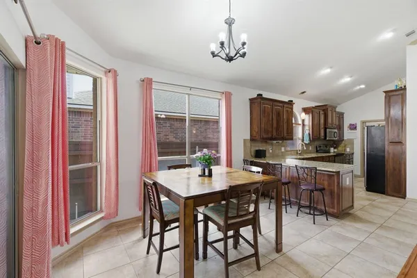 $2,550 | 1442 Furlong Court, Irving, TX 75060