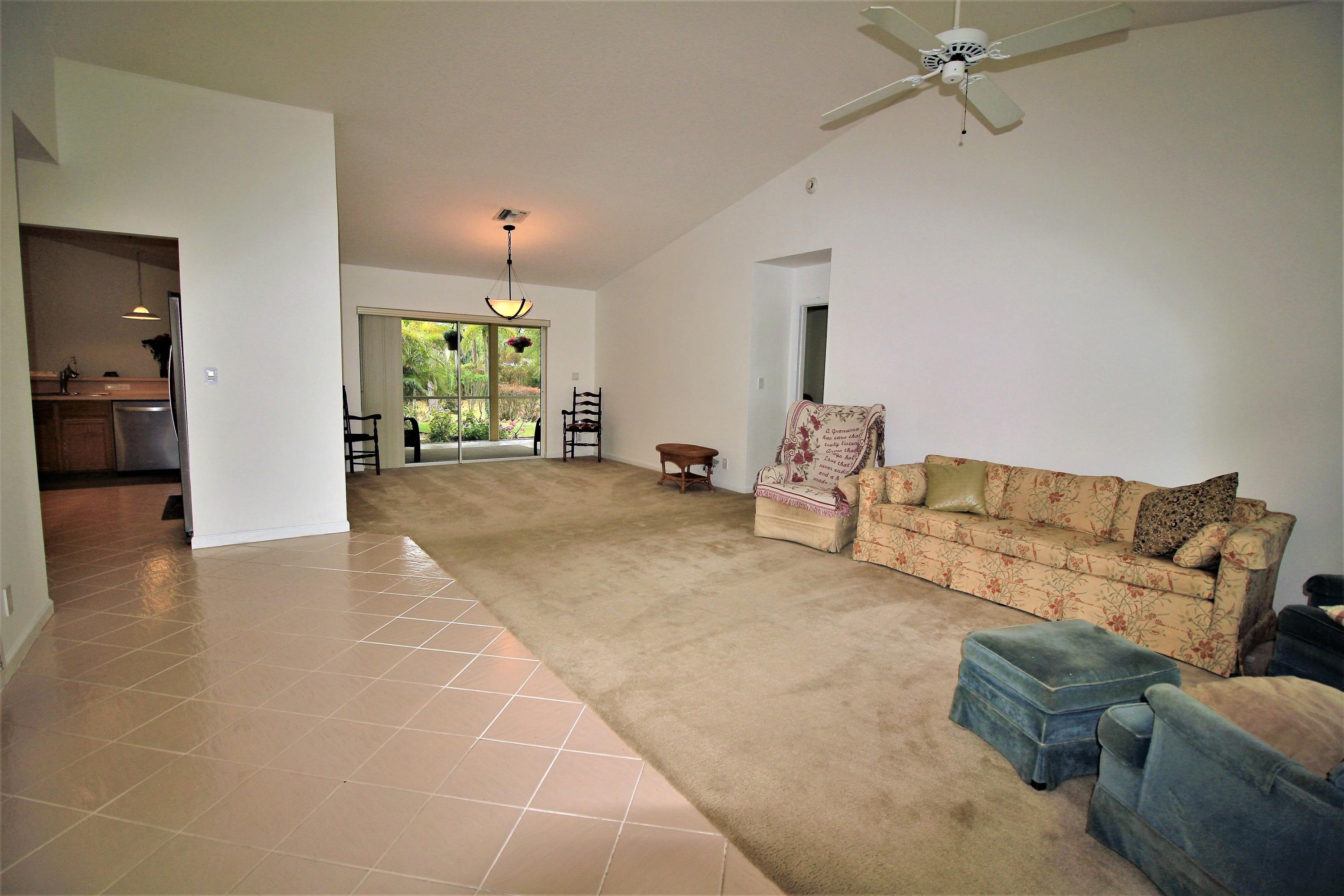 14082 86th Road North Loxahatchee, FL 33470 - Photo 4 of 39 3