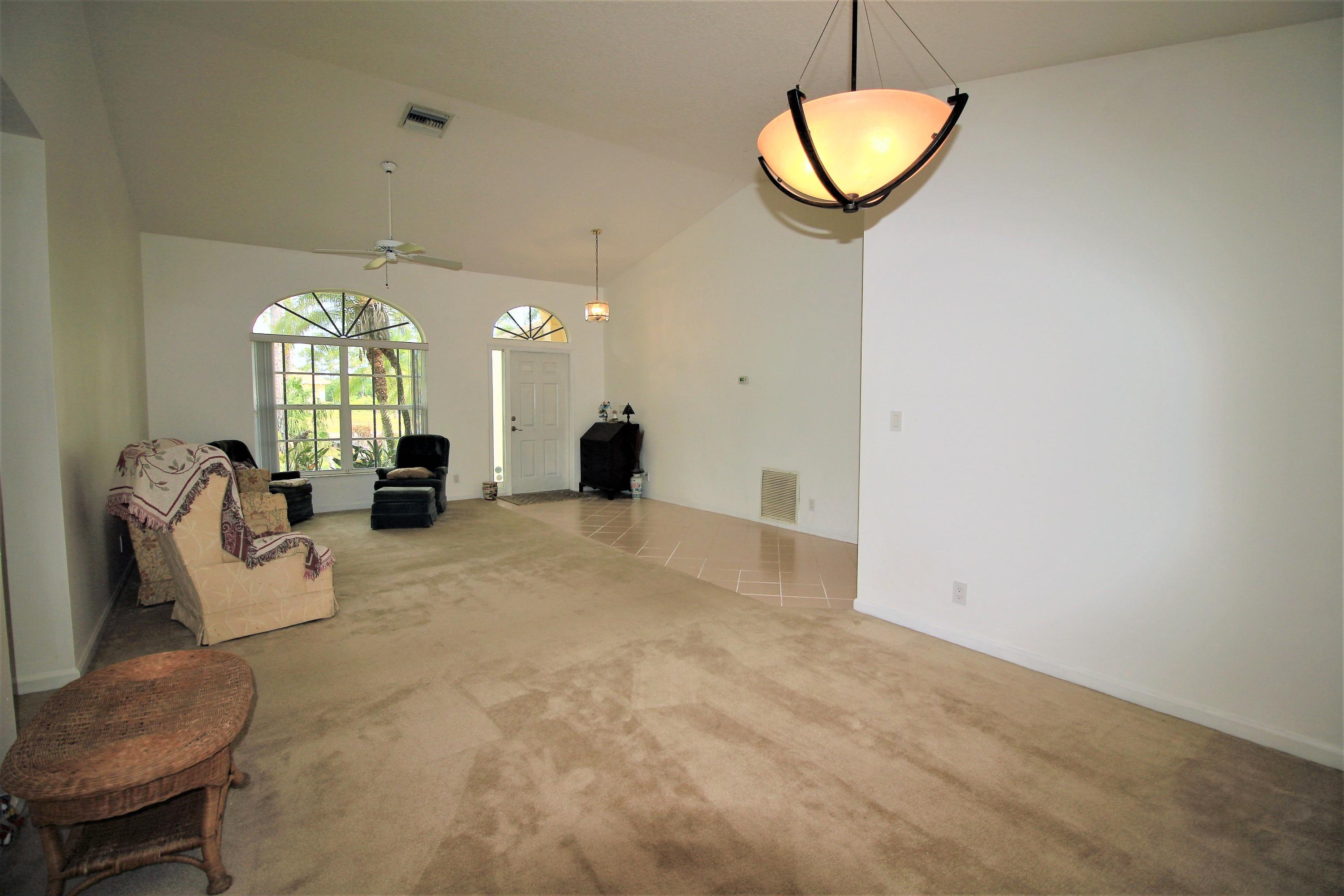 14082 86th Road North Loxahatchee, FL 33470 - Photo 5 of 39 4