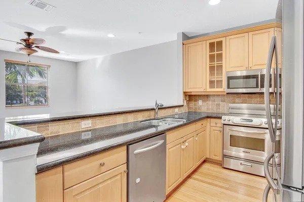 $3,000 | 1383 Piazza Pitti, Boynton Beach, FL 33426