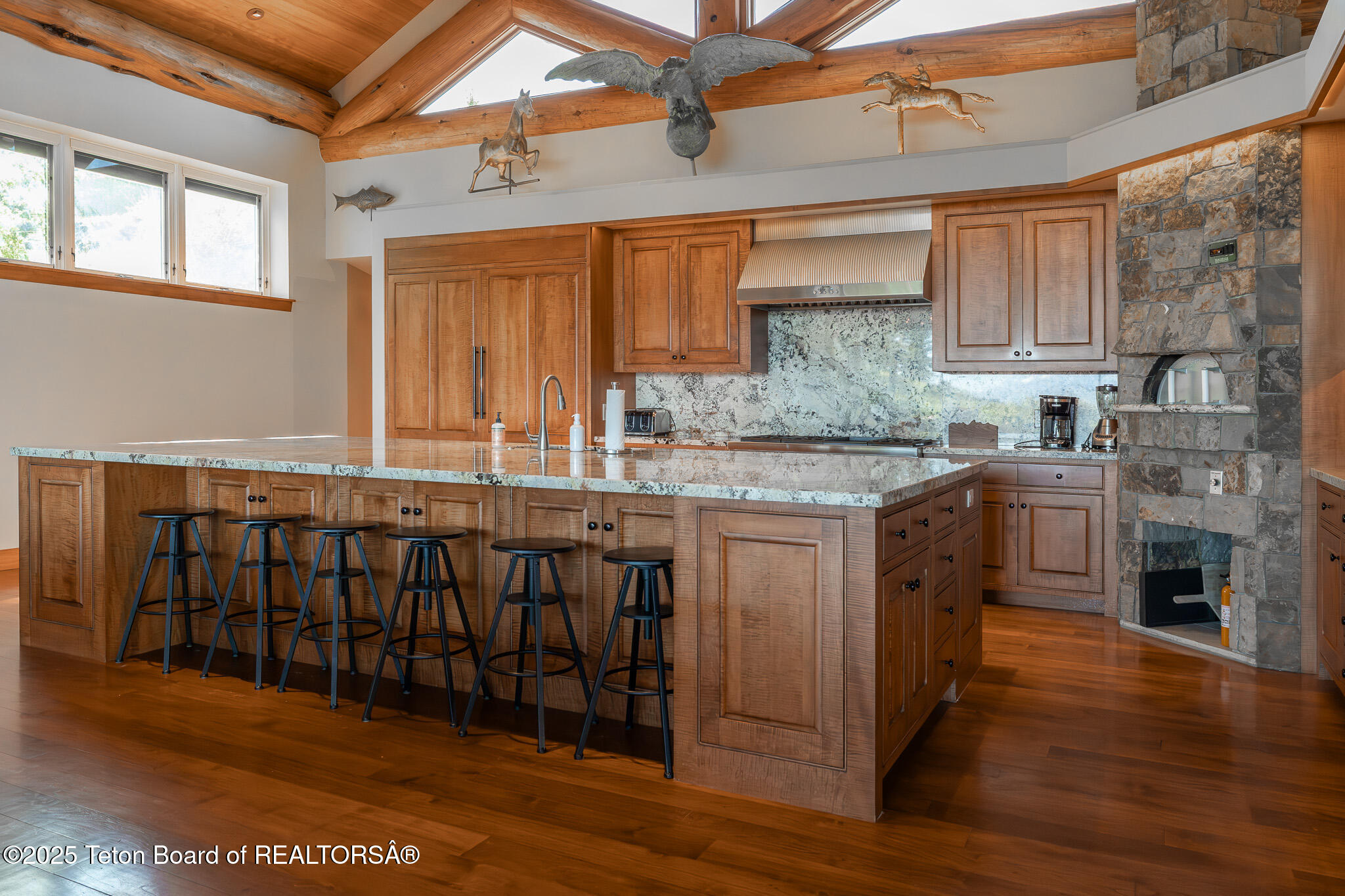 1435 Lower Ridge Road Jackson, WY 83001 - Photo 13 of 52 10. Kitchen