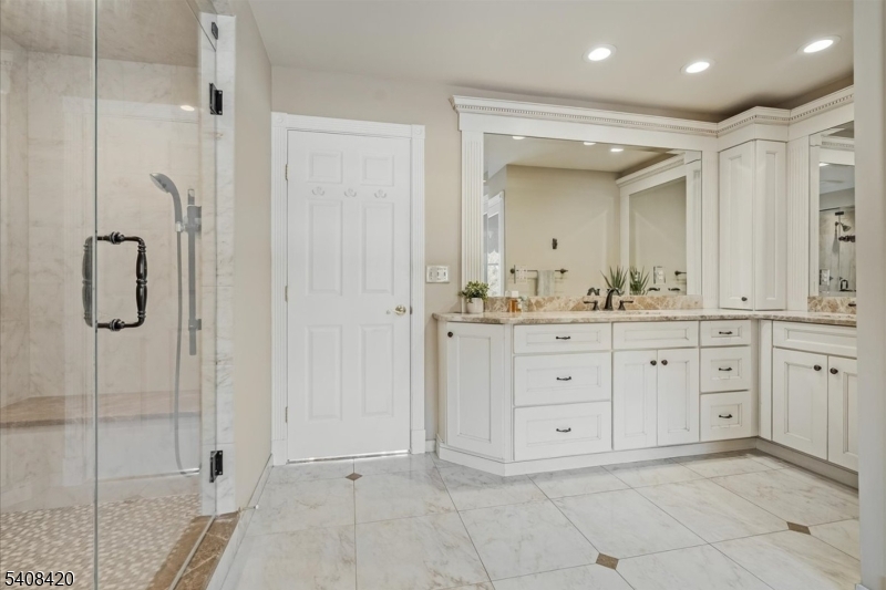 231 Ronan Way Neshanic Station, NJ 08853 - Photo 19 of 36