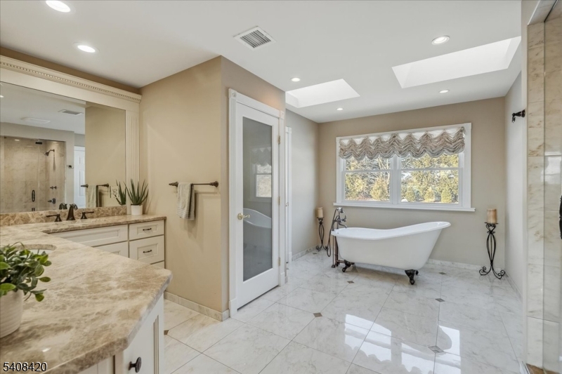 231 Ronan Way Neshanic Station, NJ 08853 - Photo 20 of 36