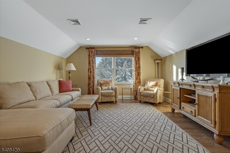 231 Ronan Way Neshanic Station, NJ 08853 - Photo 26 of 36