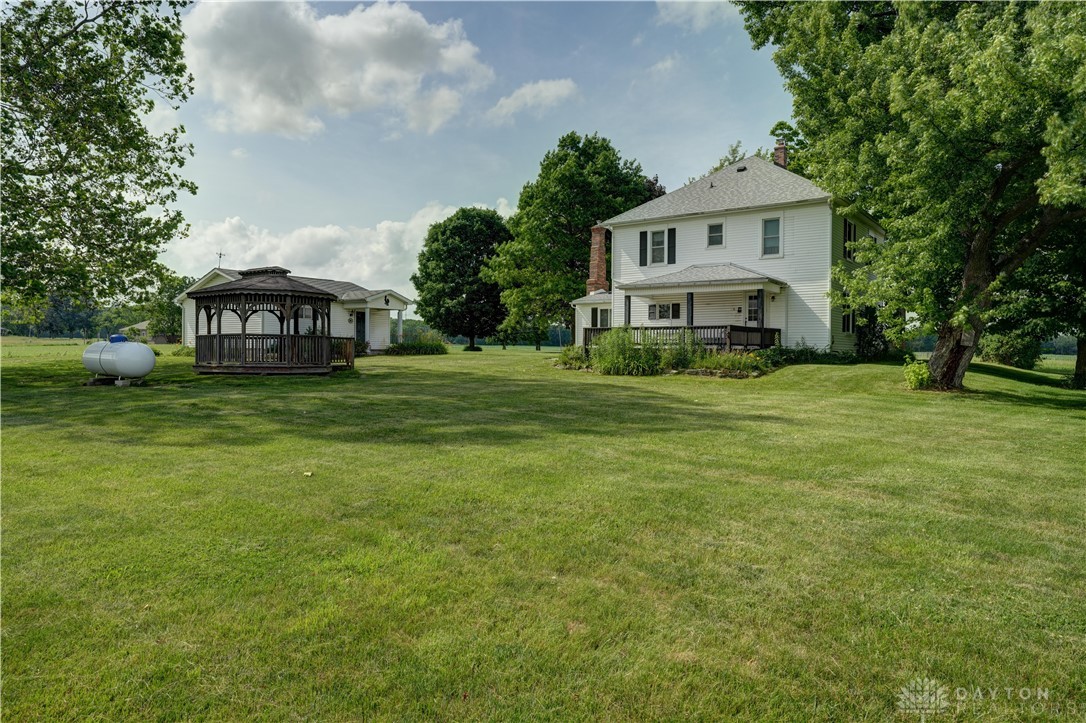 8150 Snake Road Dayton, OH 45426 - Photo 3 of 48