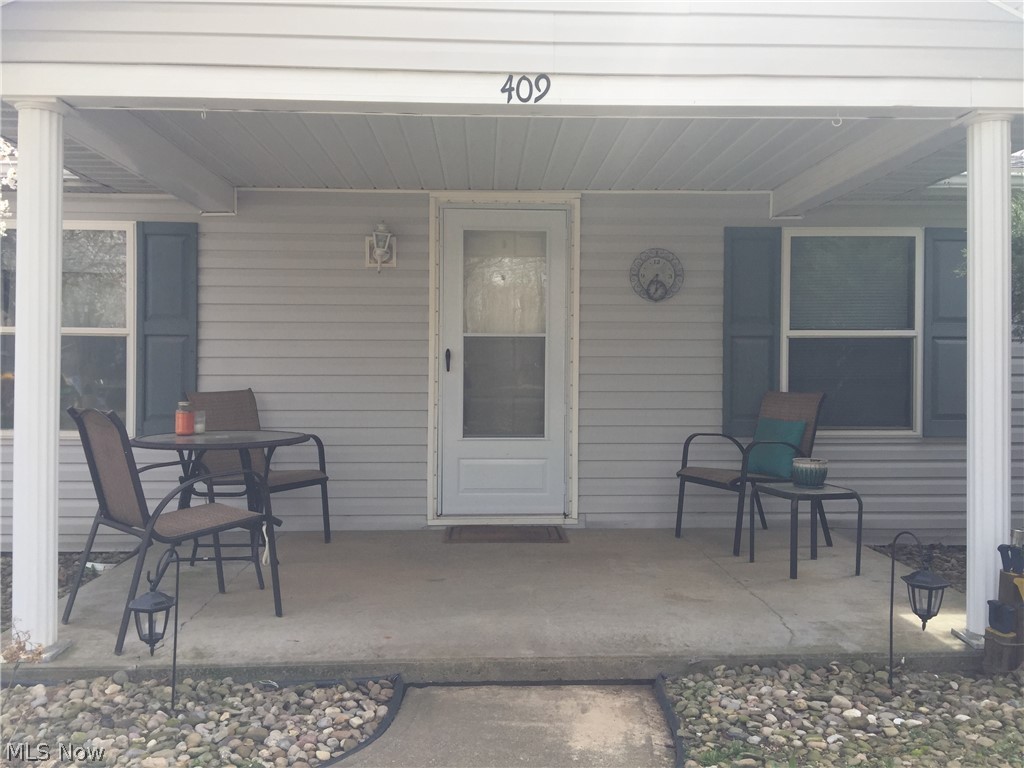 409 Coopers Ridge Road Williamstown, WV 26187 - Photo 3 of 14