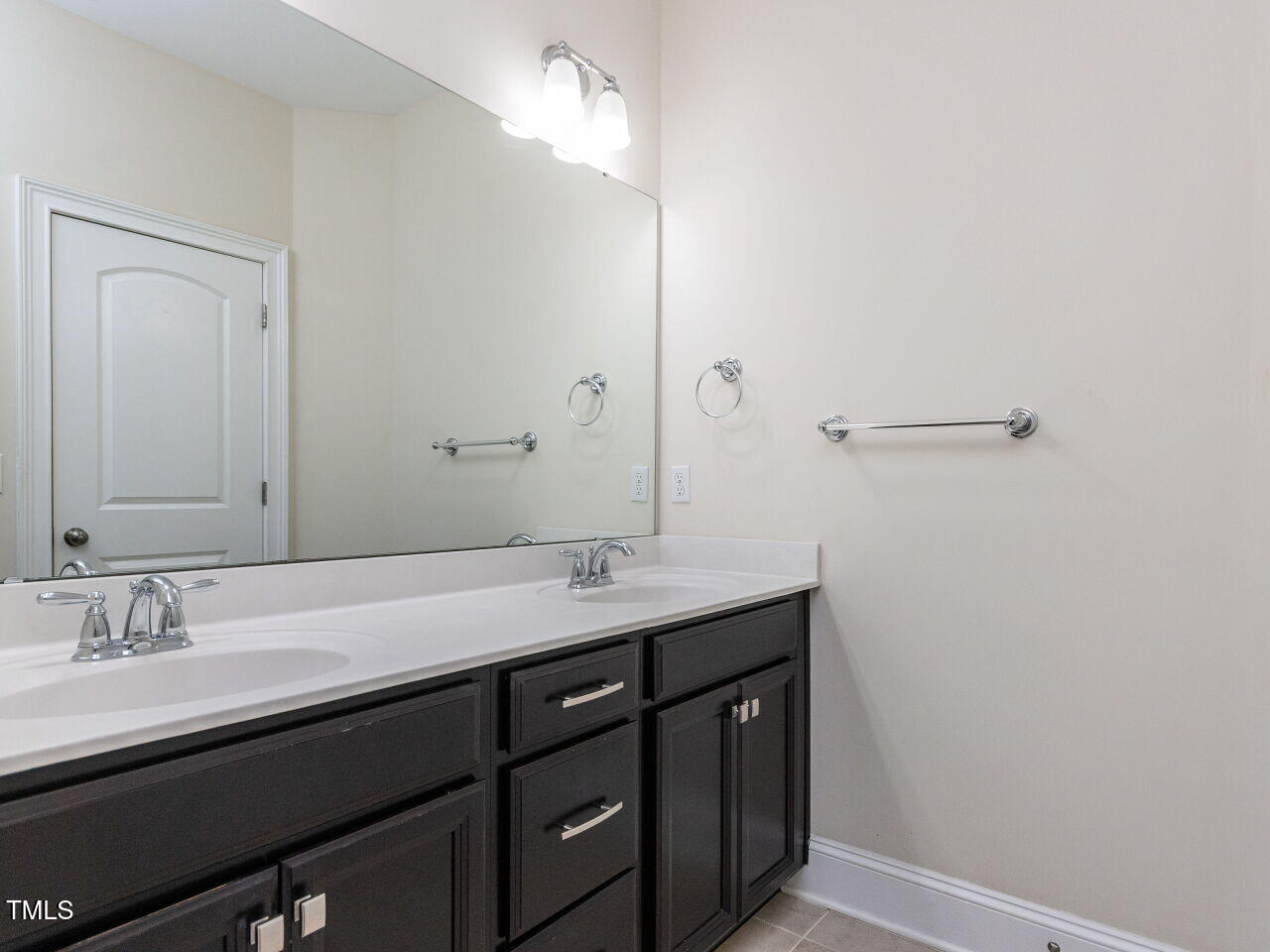 616 Fallon Grove Way Raleigh, NC 27608 - Photo 27 of 36 027-1280x960-bathroom