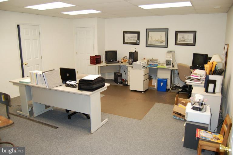 15 Bee Tree Road Parkton, MD 21120 - Photo 12 of 30 Interior (General)