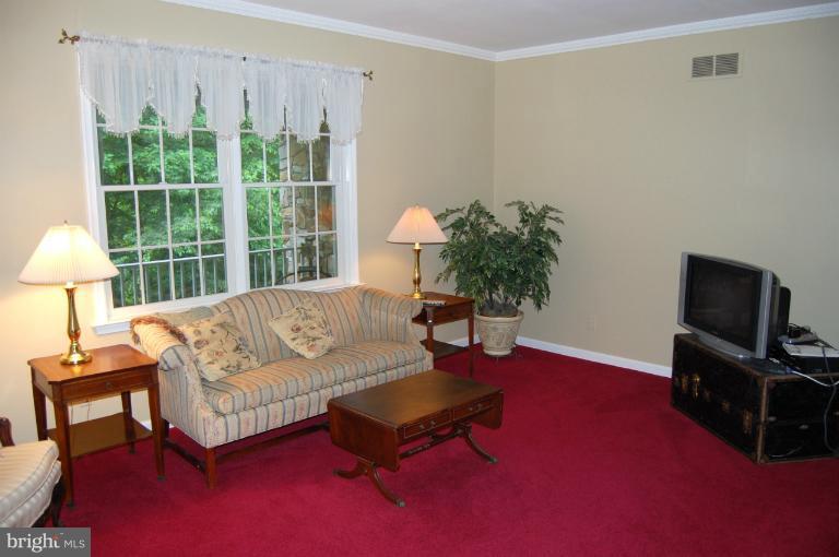 15 Bee Tree Road Parkton, MD 21120 - Photo 16 of 30 Living Room