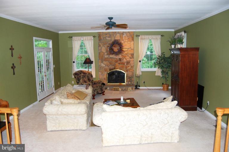 15 Bee Tree Road Parkton, MD 21120 - Photo 6 of 30 Family Room